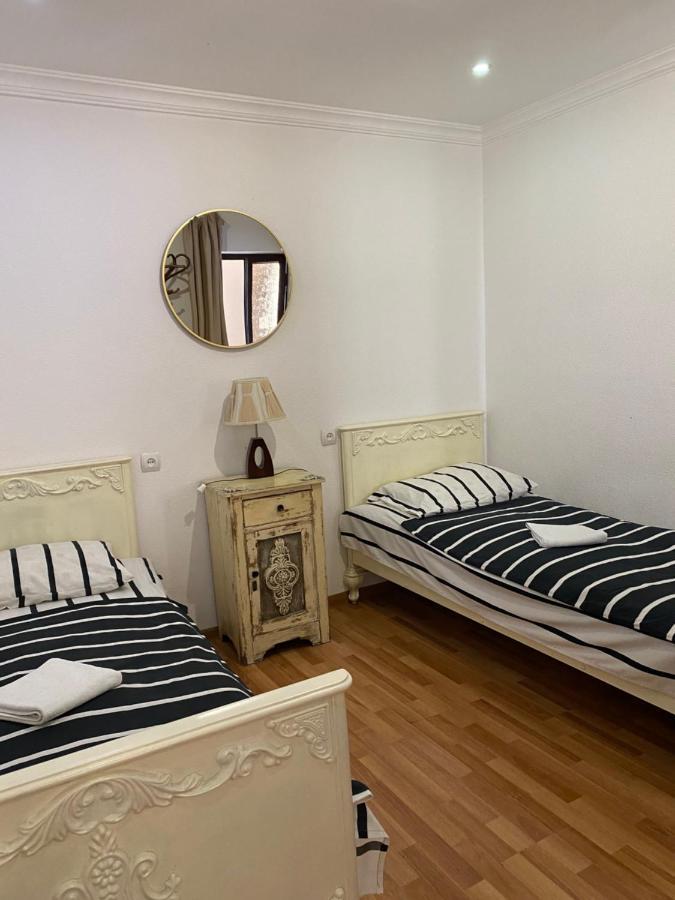 Guest House Kipiani Tbilisi Esterno foto